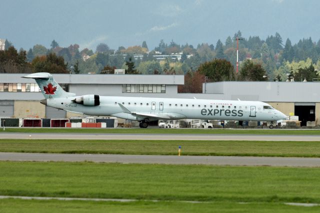 Canadair Regional Jet CRJ-900 (C-FUJZ)