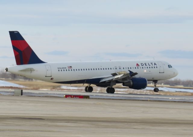 Airbus A320 (N364NW)