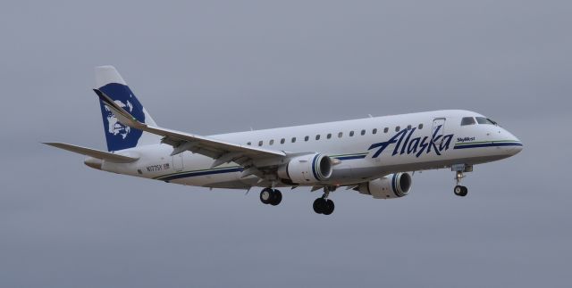 Embraer 170/175 (N177SY) - N177SY operating the new route between Santa Ana and San Jose. The service started just last Wednesday and is Alaskas 3rd new nonstop from SNA in about as many months. The other two are Reno and Santa Rosa via Horizon Air. It was overcast most of the day and was just starting to clear up around the time that this one arrived.