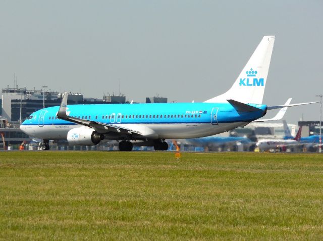 Boeing 737-800 (PH-BXN)