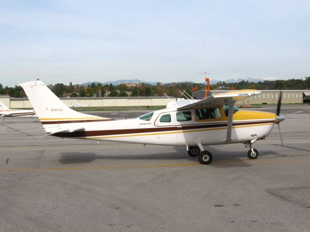 Cessna 206 Stationair (N4609U) - Taxiing at Fullerton