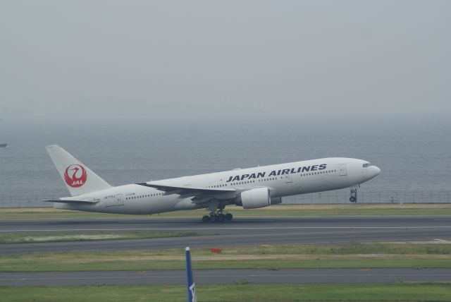 Boeing 777-200 (JA772J) - JAL B777-246 cn27657