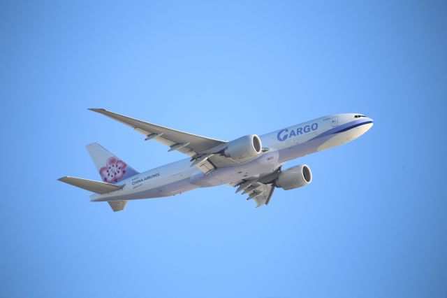 BOEING 777-200LR (B-18771)