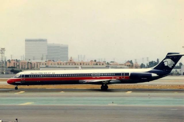 McDonnell Douglas MD-82 (XA-AMQ)