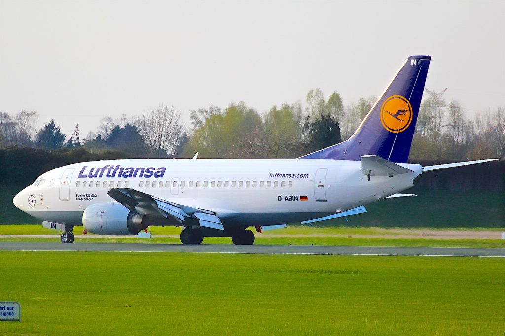 Boeing 737-500 (D-ABIN)