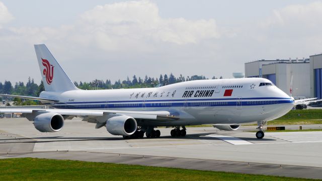 BOEING 747-8 (B-2482) - BOE71 taxis onto Rwy 16R for a flight test on 5/15/15. (ln 1517 / cn 44933).