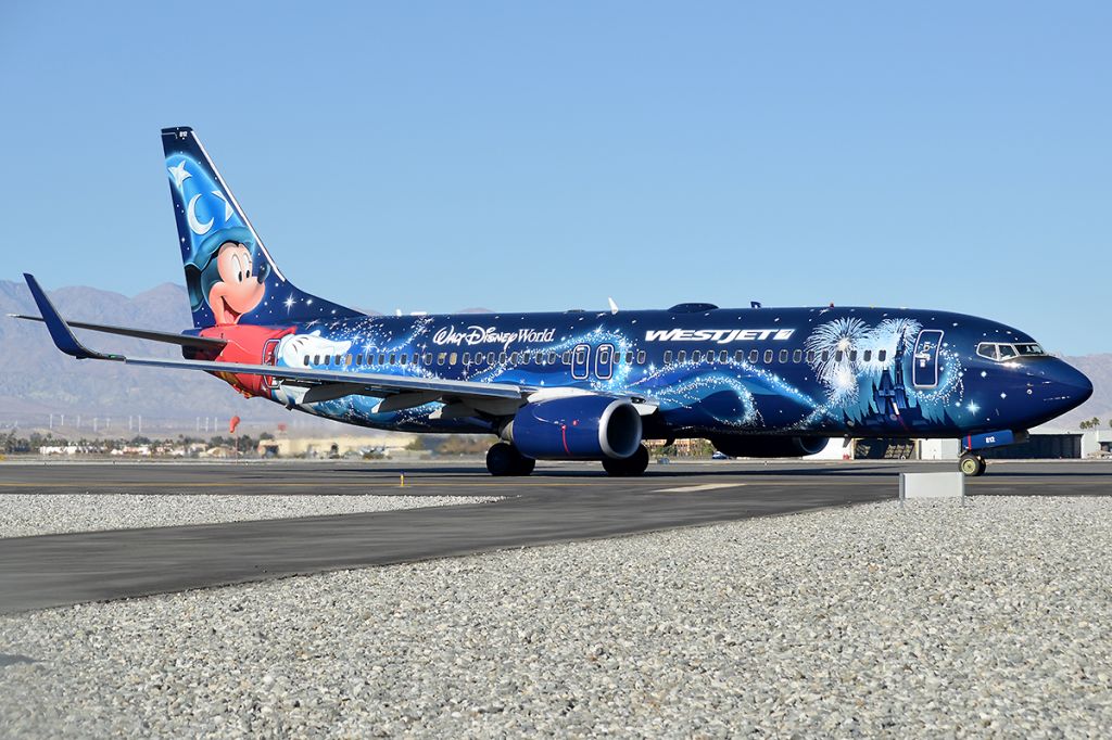 Boeing 737-800 (C-GWSZ) - Beautiful jet of Westjet!  This is my favorite special livery so far!  :)