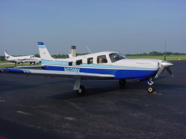 Piper Saratoga (N69MK)