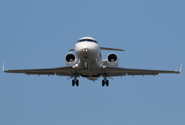 Canadair Challenger (D-AFAI)