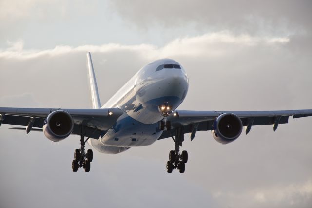 Airbus A330-300 (F-OFDF) - air caraibes