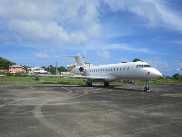 Bombardier Global Express (C-GLUL)