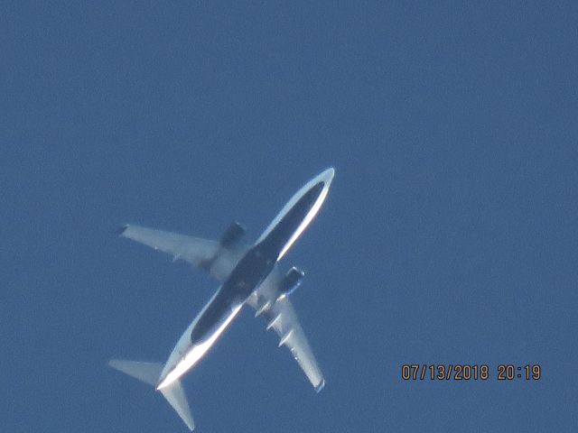 Boeing 737-800 (N3760C)