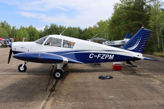 Piper Cherokee (C-FZPM) - C-FZPM Piper Cherokee PA-28  140-B RVA à CSQ4 Aéroport de Casey QC. le 02-09-2023 à 11:28 