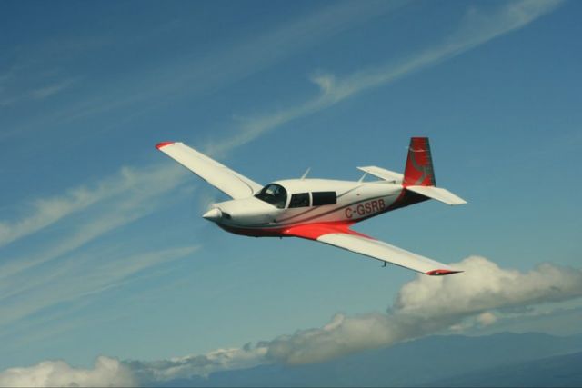Mooney M-20 Turbo (C-GSRB)
