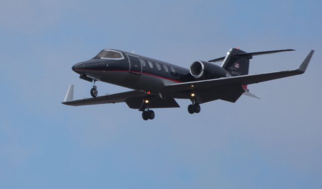 Learjet 31 (N3VJ) - On final is this 1991 Learjet 31A in the Winter of 2019.  Currently configured for use as a Medevac.