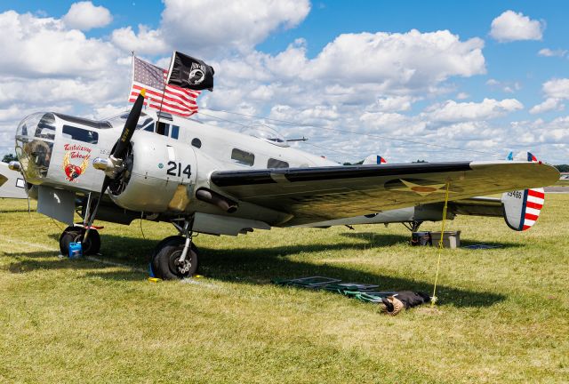 Beechcraft 18 (N214CR)