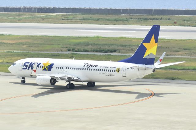 Boeing 737-800 (JA73NL)