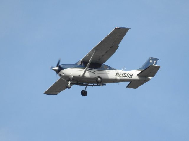 Cessna 206 Stationair (N179DM) - Seen going into KRYY from my back deck