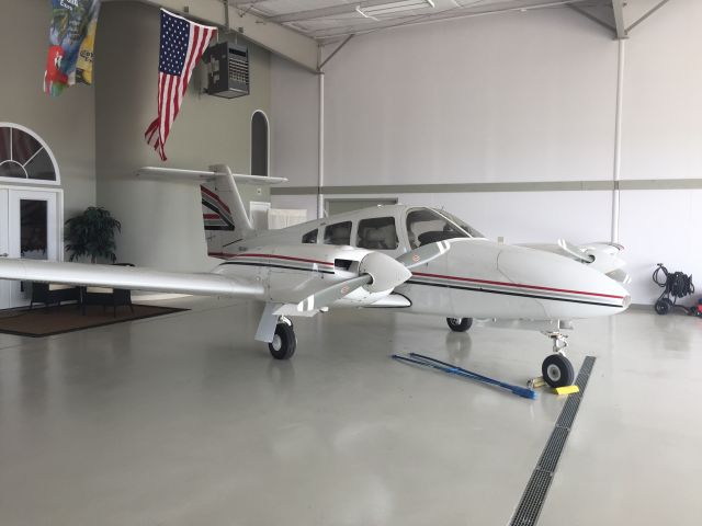 Piper PA-44 Seminole (N8244Q)