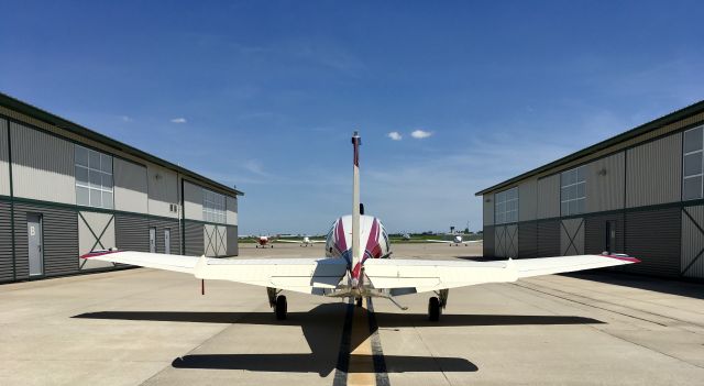 Beechcraft Bonanza (36) (N9087S)