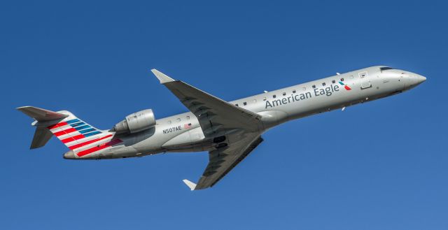 Canadair Regional Jet CRJ-700 (N507AE)