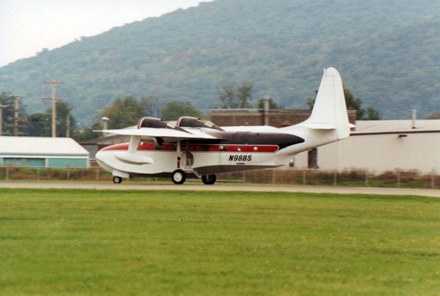 Grumman G-73 Mallard (N98BS)