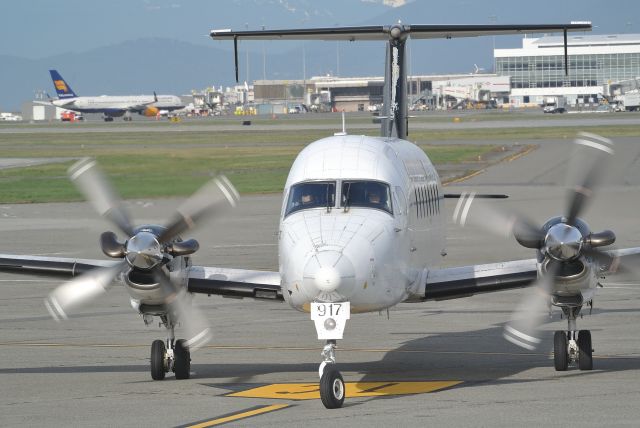 Beechcraft 1900 (C-FCMO)