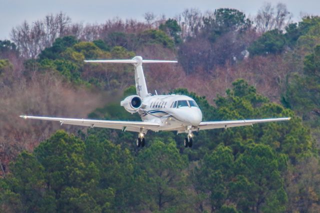 Cessna Citation III (N750CK) - This is a photo of N750CK a 1992 Cessna 650 on final for Atlanta's PDK executive airport. I shot this with my Canon 800mm lens. The camera settings were 1/2000 shutter, F5.6 ISO 800. I really appreciate POSITIVE VOTES & POSITIVE COMMENTS. Please check out my other aircraft photography. Questions about this photo can be sent to Info@FlewShots.com