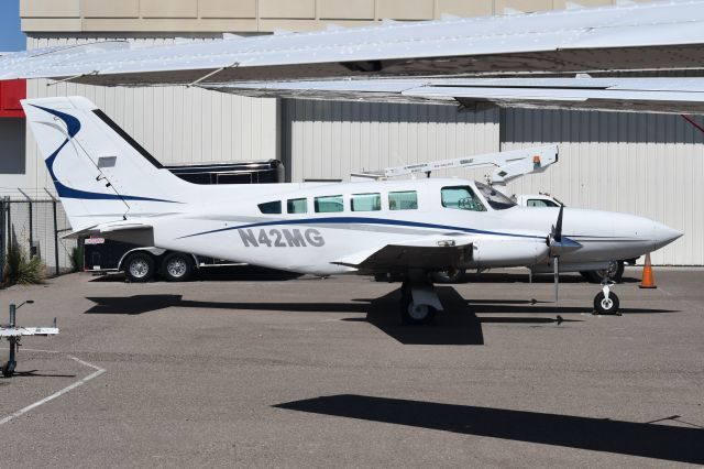 Cessna 402 (N42MG)