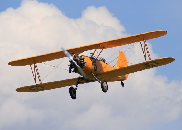 Cessna Skyhawk (N45015) - Naval Aircraft factory N3N-3 in the pattern at (M54) Lebanon, Tennessee. Built in 1941.