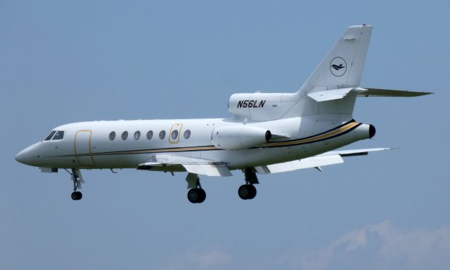 Dassault Falcon 50 (N56LN) - On final is this 1981 Dassault Breguet Falcon 50 in the Summer of 2019.