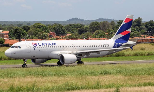 Airbus A320 (PR-MYK)