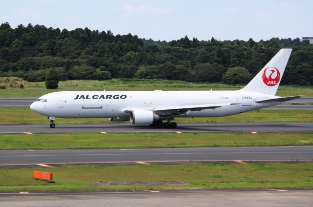 BOEING 767-300 (JA653J)