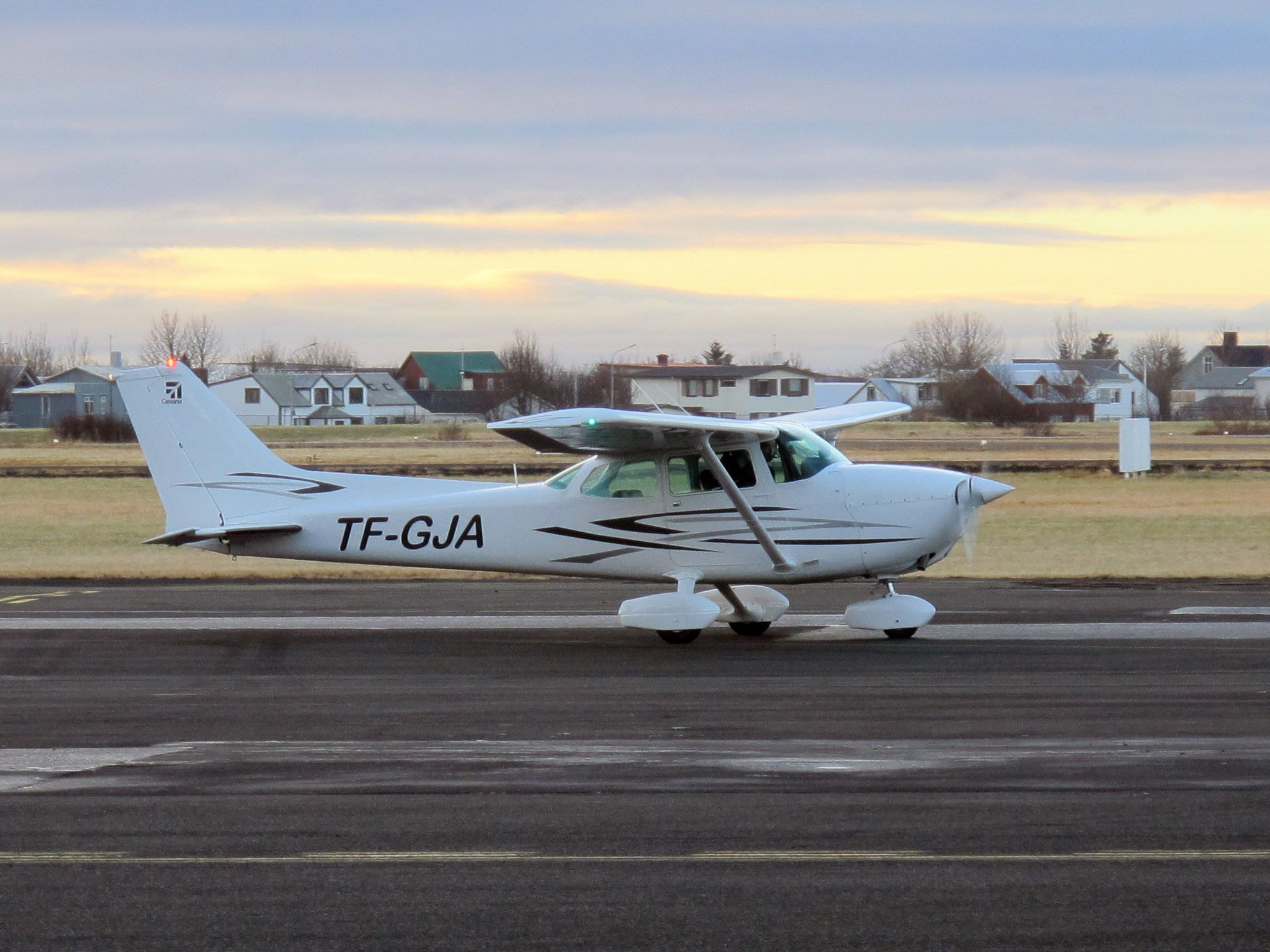Cessna Skyhawk (TF-GJA)
