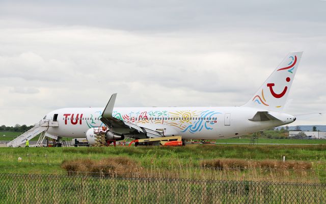 BOEING 767-300 (HB-JJF) - tui (ex-ECair) b767-3 hb-jjf at shannon 19/4/17.