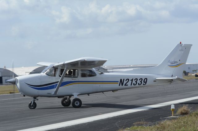 Cessna Skyhawk (N21339) - 2013 Stuart Air Show