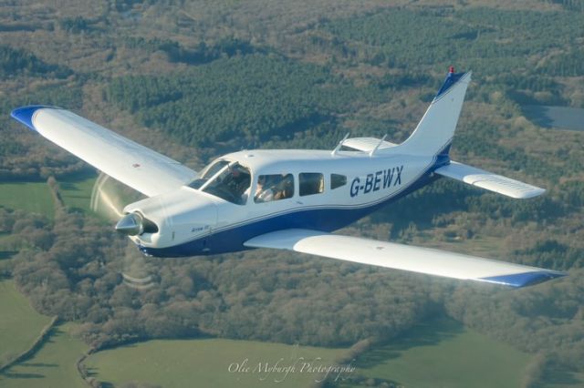 Piper Cherokee (G-BEWX)