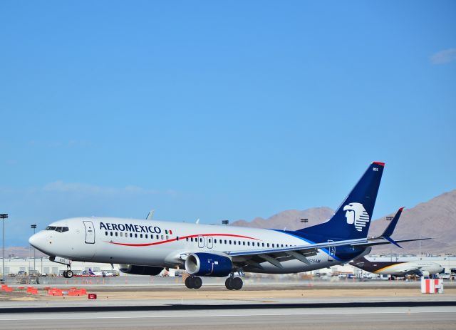 Boeing 737-800 (N825AM) - N825AM  Aeroméxico 2014 Boeing 737-852 - cn 36699 / ln 5091 - Split Scimitar Wingletsbr /br /Las Vegas - McCarran International Airport (LAS / KLAS)br /USA - Nevada February 27, 2015br /Photo: Tomás Del Coro