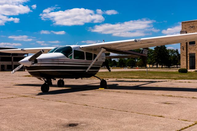 Cessna 336 Skymaster (N740M)