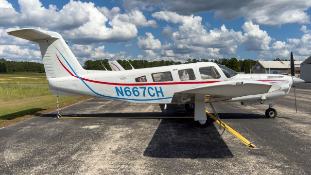 Piper Lance 2 (N667CH)