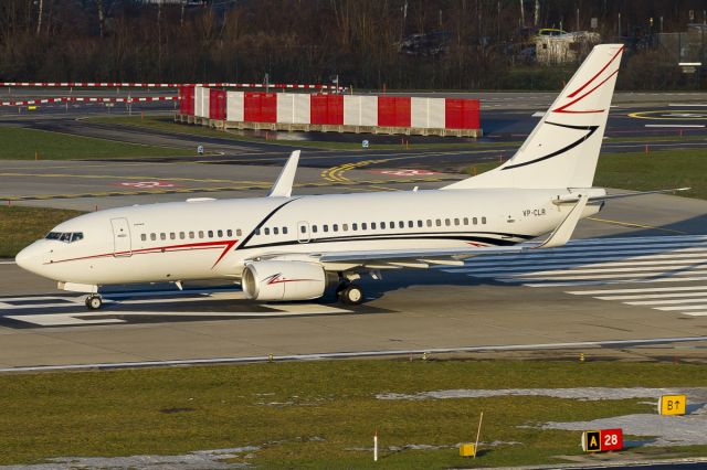 Boeing 737-700 (VP-CLR)