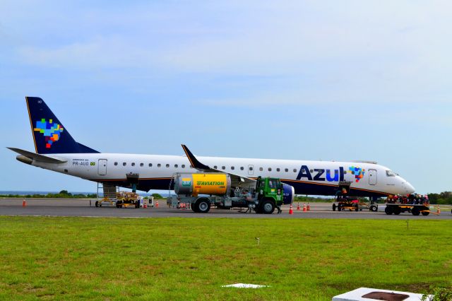 Embraer ERJ-190 (PR-AUO)