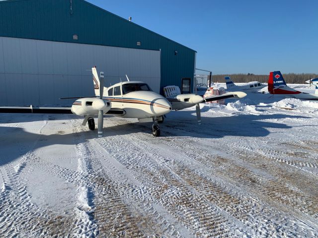 Piper PA-30 Twin Comanche (C-FPBI)