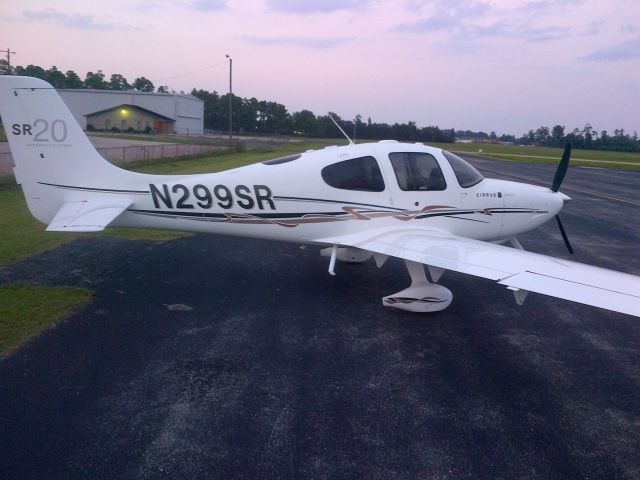 Cirrus SR-20 (N299SR)