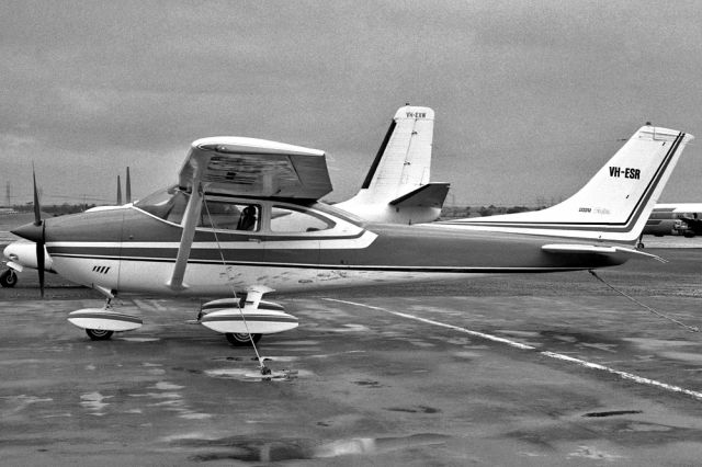 Cessna Skylane (VH-ESR) - CESSNA 182P - REG VH-ESR (CN 182P-62486) - ESSENDON MELBOURNE VIC. AUSTRALIA - YMEN 22/3/1979