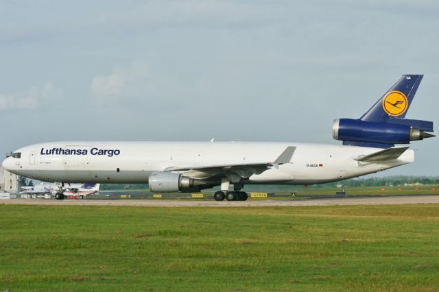 Boeing MD-11 (D-ALCA)