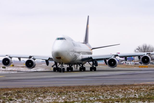 Boeing 747-400 (N572UP) - N572UP United Parcel Service (UPS) Boeing 747-44AF