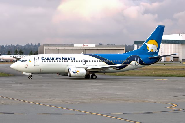 BOEING 737-300 (C-FKCN)