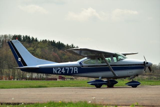 Cessna Skylane (N2477R)