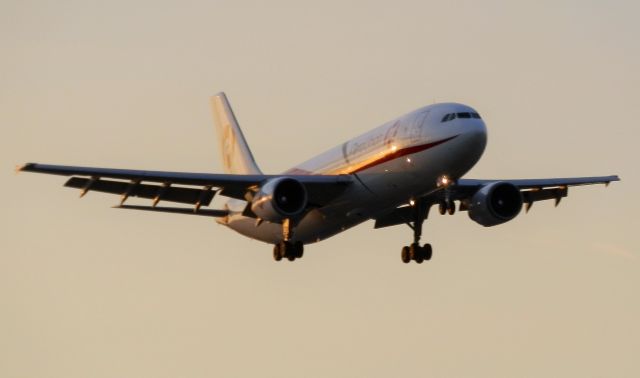 Airbus A300F4-600 (XA-GGL)